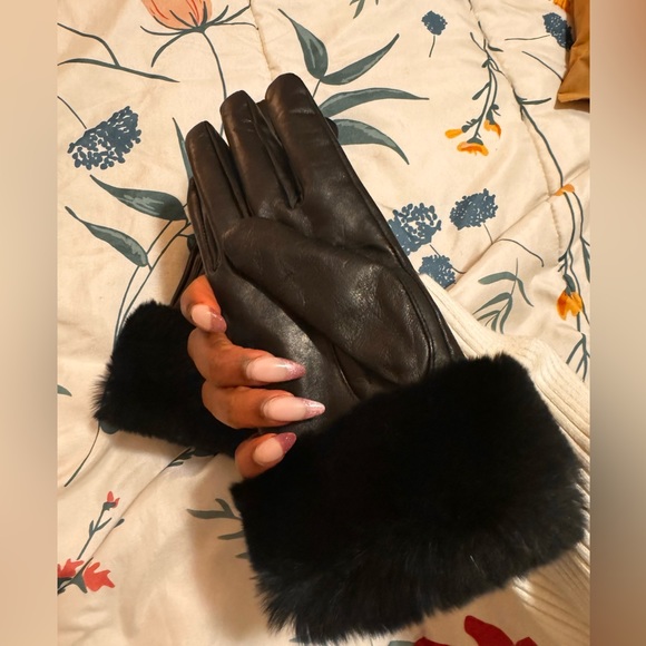 Leather Rabbit fur Gloves 🐇 - Picture 5 of 5